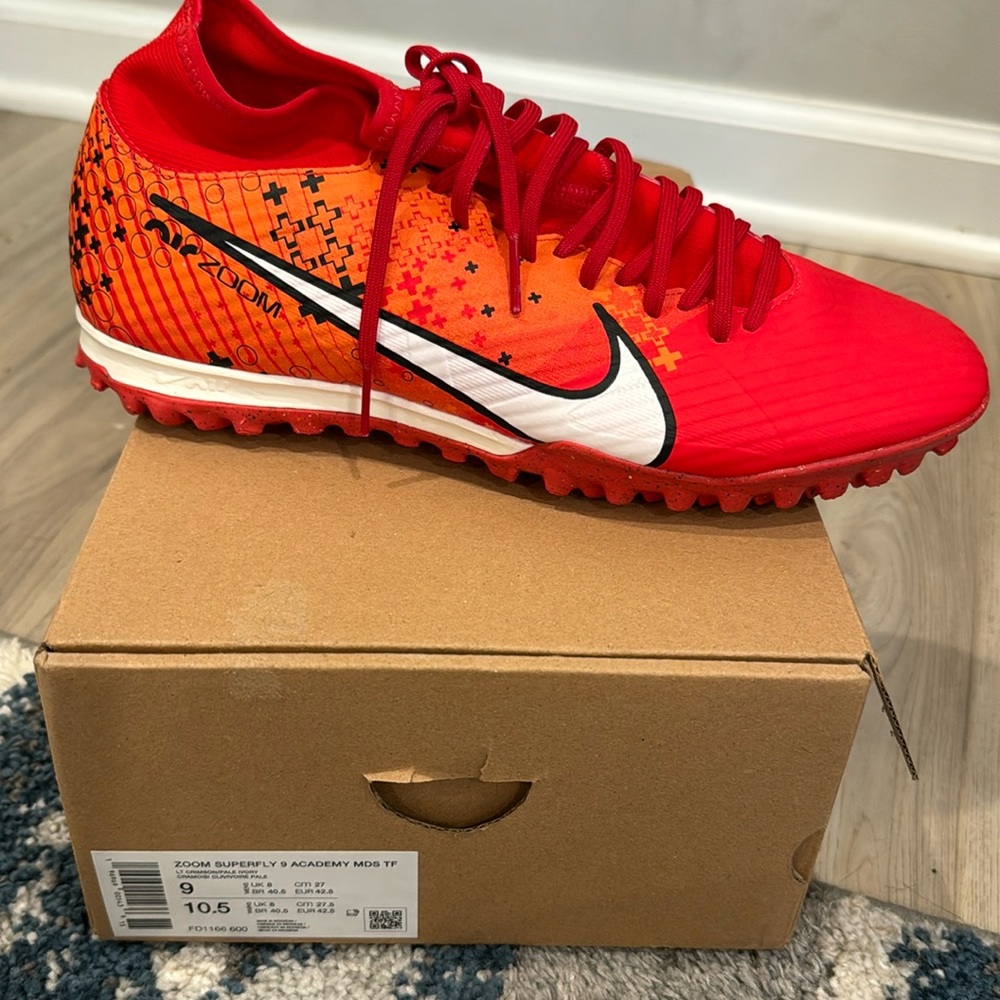 Nike zoom super fly 9 academy mds tf size 9 men’s 10.5 in women’s. New soccer